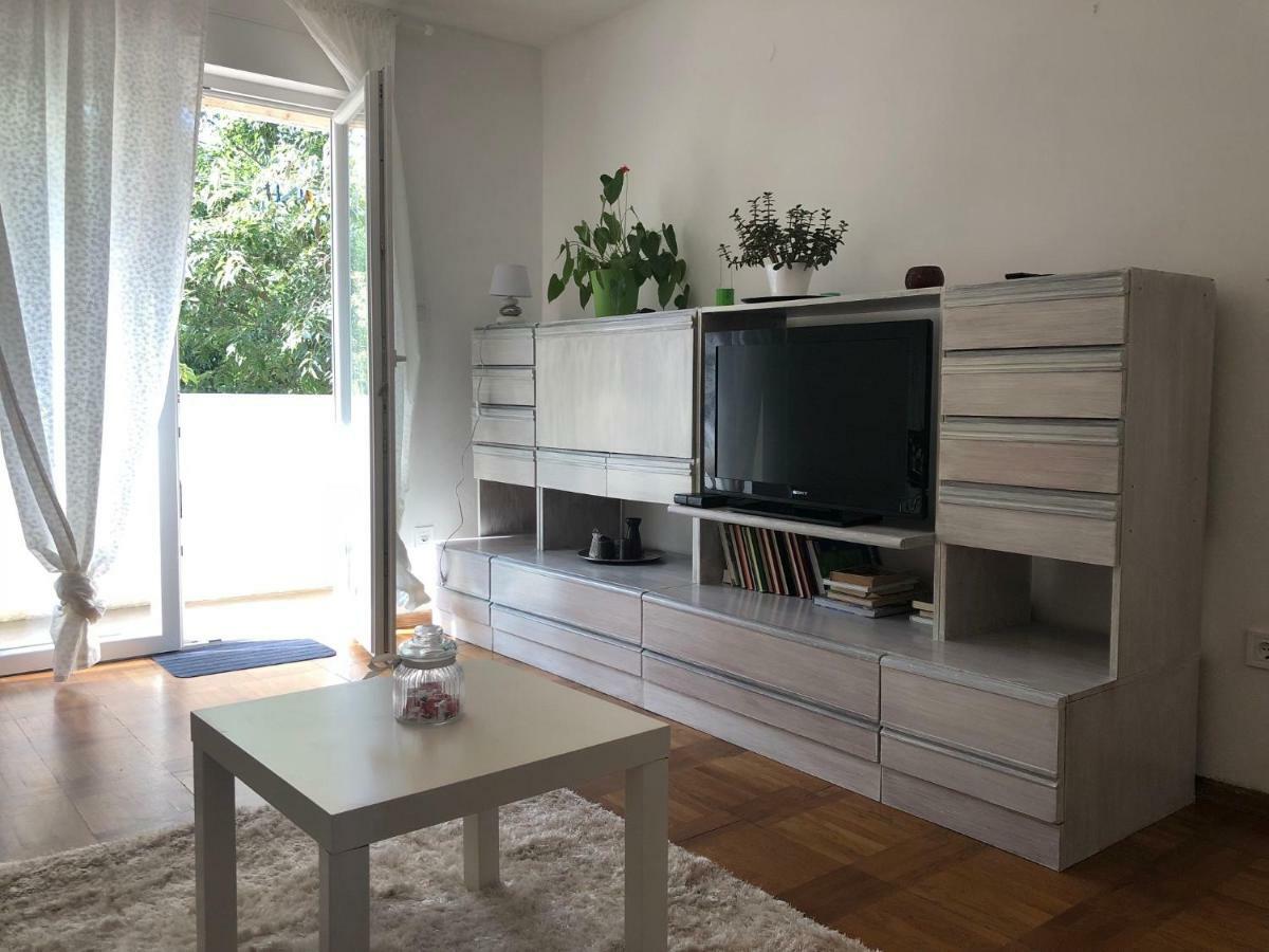Apartment Safran Novigrad Istria Esterno foto