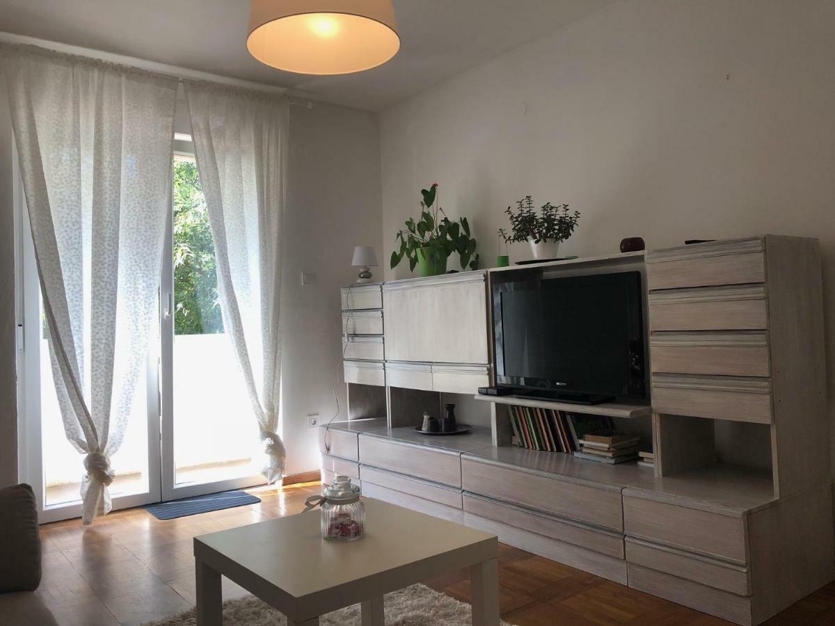 Apartment Safran Novigrad Istria Esterno foto